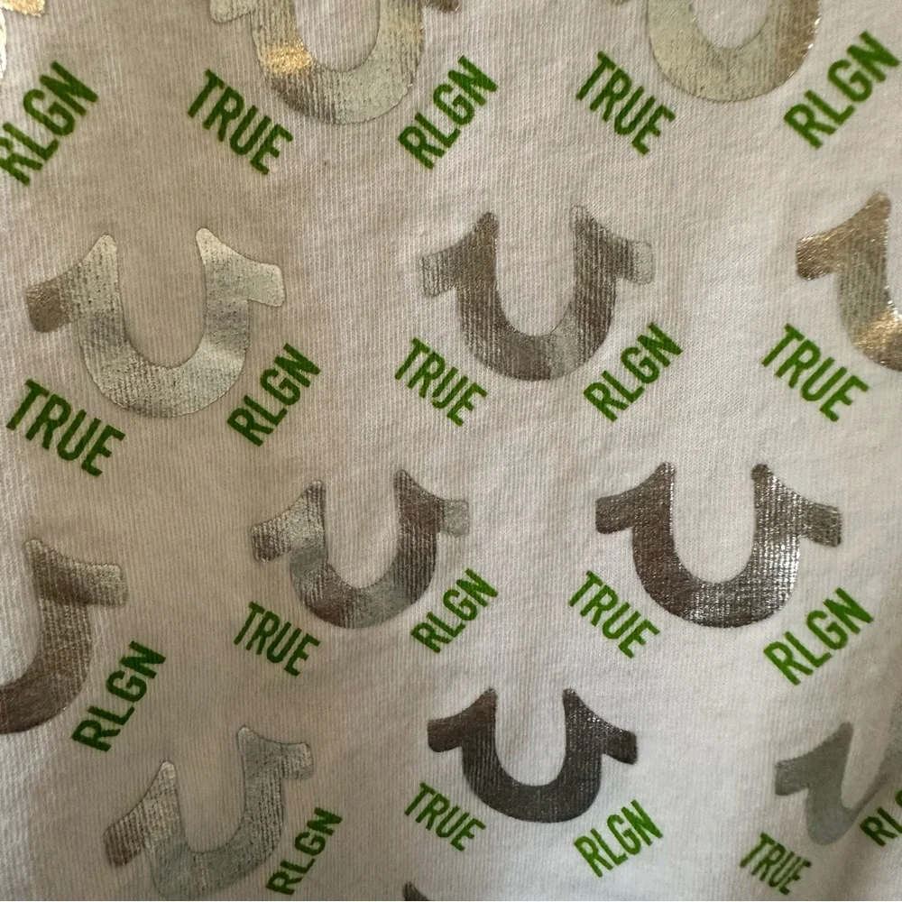 True Religion Silver Foil logo shirt Size Large EUC